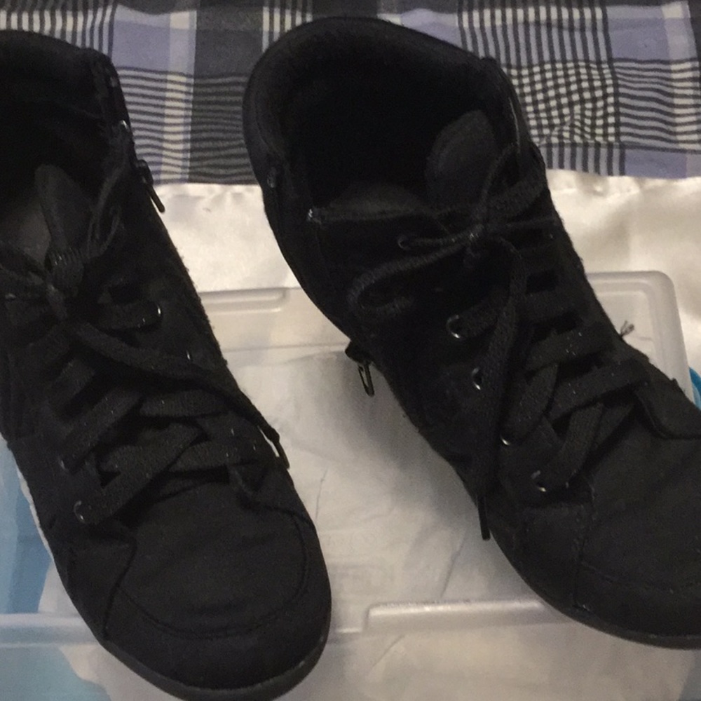 Justice ankle boot